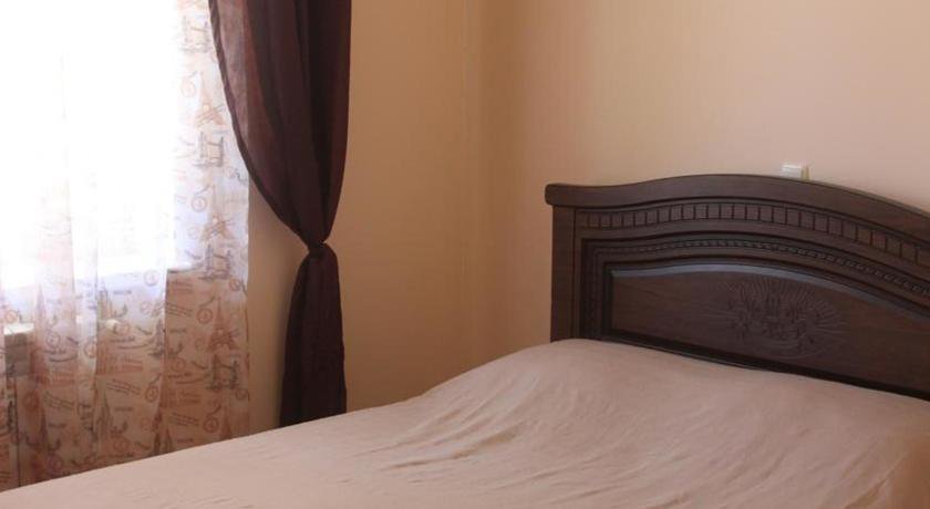 Гостиница Горное Ущелье Лоо